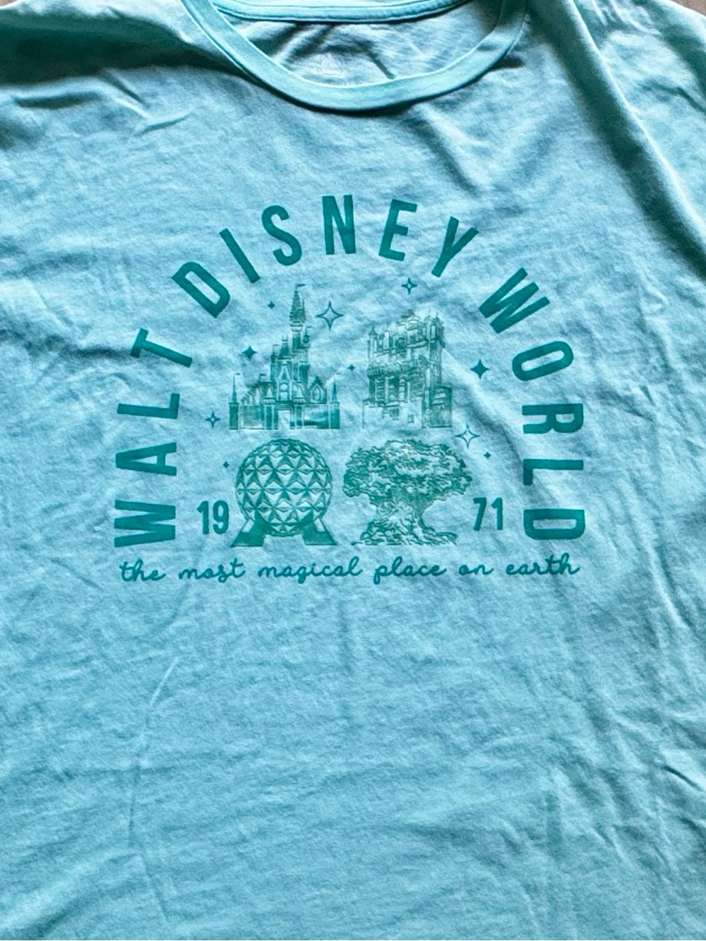 NWT Walt Disney World Women’s Light Mint Graphic Tee